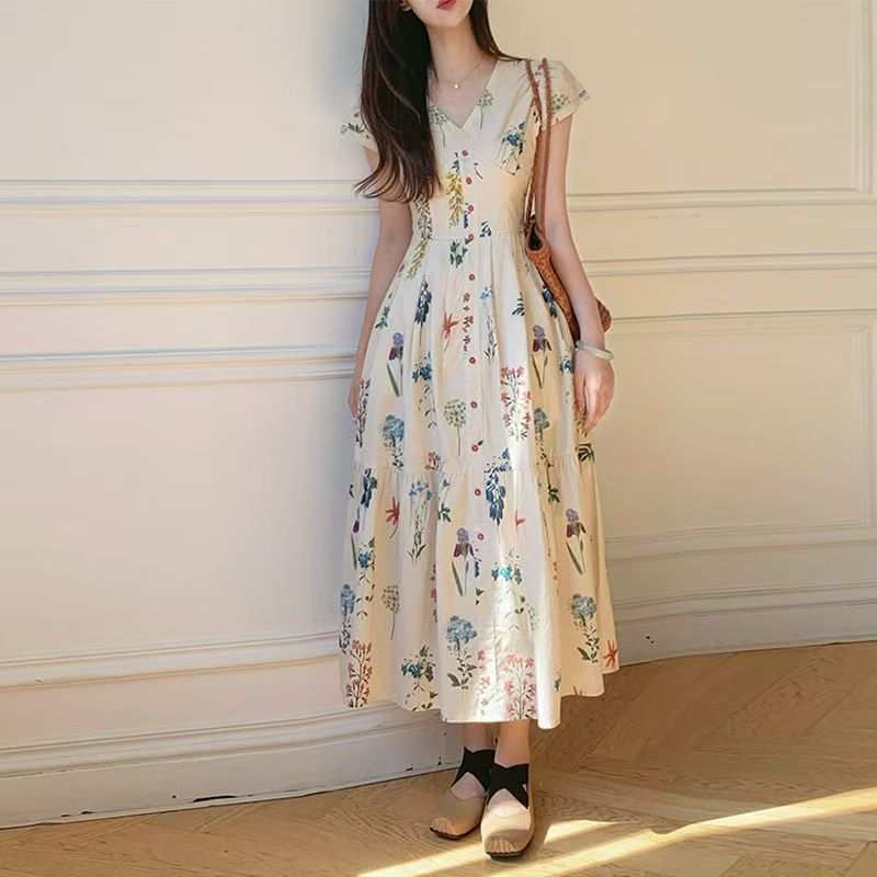 The Beeb Gown gallery image 3