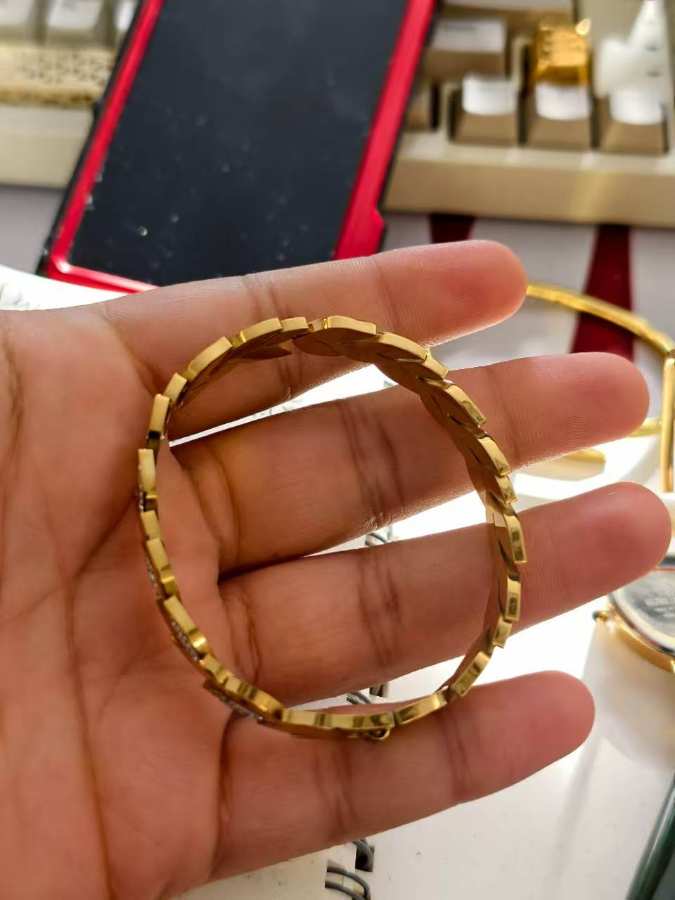 POOVA BANGLE gallery image 4
